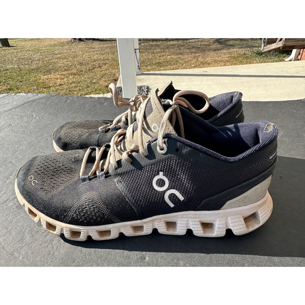 On Cloud X Women's Running Shoes Black White Swiss Engineering Sneakers Size 9